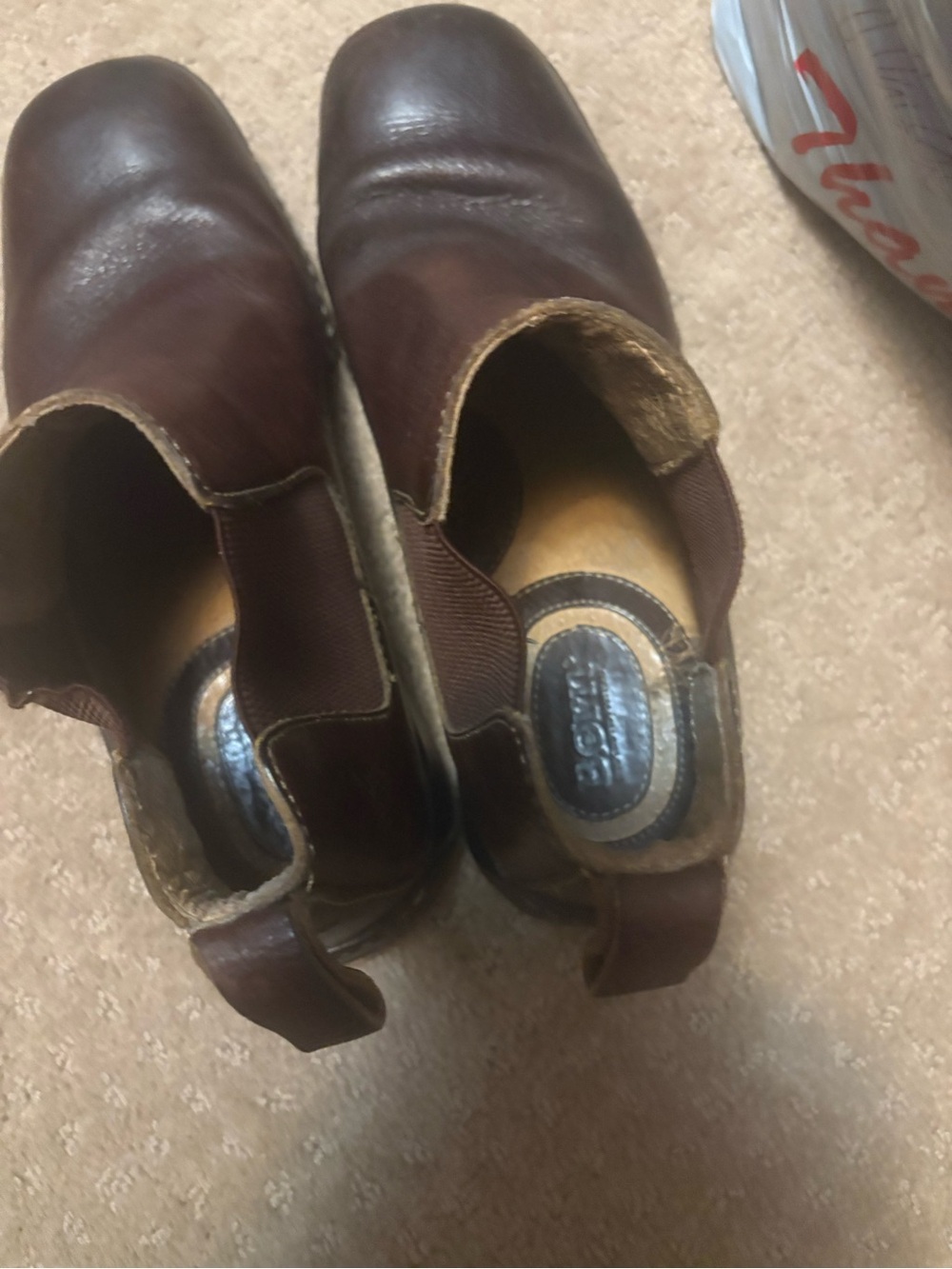 Born Men's Dark Brown Leather Chukka Boots